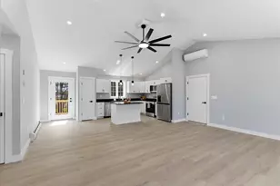 10 Meadow Ln, Oxford, ME 04270 - Photo 18