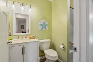 32 W W Old Orchard Ave, Old Orchard Beach, ME 04064 - Photo 26