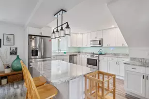 32 W W Old Orchard Ave, Old Orchard Beach, ME 04064 - Photo 16