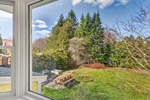 387 Mitchell Rd, Cape Elizabeth, ME 04107 - Photo 28