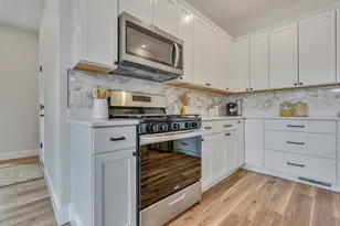 43 Middle Rd, Falmouth, ME 04105 - Photo 10