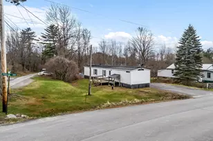 51 Pooler Ave, Skowhegan, ME 04976 - Photo 4