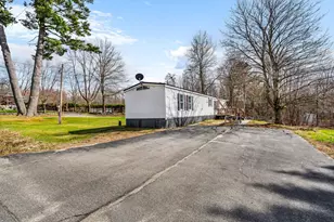 51 Pooler Ave, Skowhegan, ME 04976 - Photo 10
