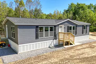 629 Russell Rd, Madison, ME 04950 - Photo 2
