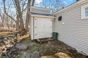 11 Oakland Ave, Portland, ME 04108 - Photo 34