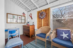 11 Oakland Ave, Portland, ME 04108 - Photo 8