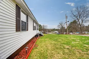 35 Pooler Ave, Skowhegan, ME 04976 - Photo 18