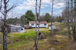 35 Pooler Ave, Skowhegan, ME 04976 - Photo 2