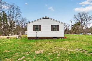 35 Pooler Ave, Skowhegan, ME 04976 - Photo 16