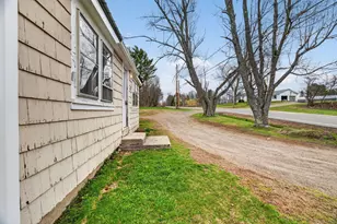 628 Unity Rd, Benton, ME 04901 - Photo 8