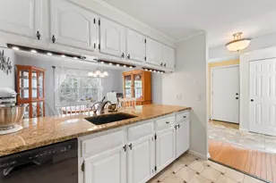 32 Landing Dr, Kennebunk, ME 04043 - Photo 10