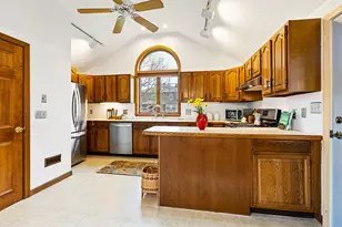 3 Chester Ave, Falmouth, ME 04105 - Photo 10
