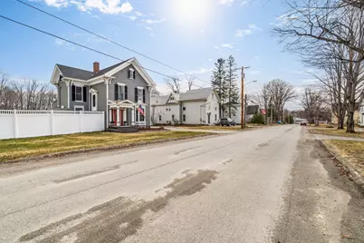 37 Spring Street, Dover Foxcroft, ME 04426 - Photo 4