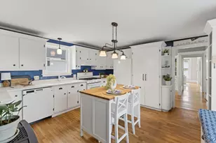 19 Union St, Hallowell, ME 04347 - Photo 12