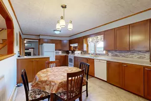 868 Paris Rd, Hebron, ME 04238 - Photo 12