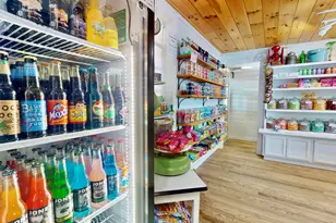 62 W Main St, Vinalhaven, ME 04863 - Photo 8