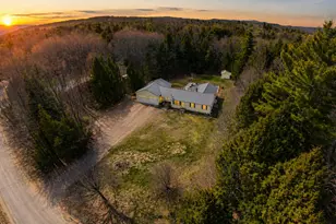 86 Back Cove Dr, Turner, ME 04282 - Photo 2