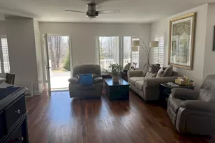 102 Crescent St, Skowhegan, ME 04976 - Photo 14