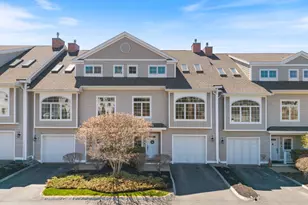 19 Bridge St, Kittery, ME 03904 - Photo 2