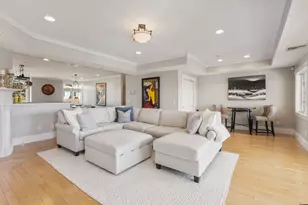 19 Bridge St, Kittery, ME 03904 - Photo 12