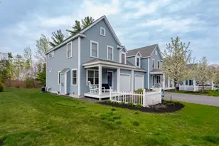 10 Webhannet Pl, Kennebunk, ME 04043 - Photo 2