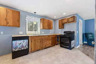 284 Log Cabin Rd, Arundel, ME 04046 - Photo 14