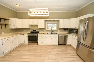 40 E Valentine St, Westbrook, ME 04092 - Photo 8