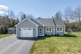 33 Meredith Dr, Windham, ME 04062 - Photo 2