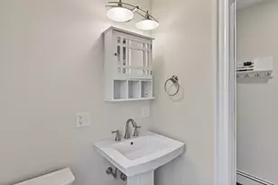 275 Middle Rd, Falmouth, ME 04105 - Photo 24