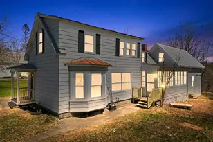102 Main St, Skowhegan, ME 04976 - Photo 2