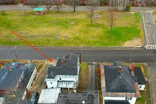 307 Penobscot St, Rumford, ME 04276 - Photo 2
