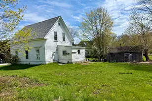 111 E Main St, Vinalhaven, ME 04863 - Photo 2
