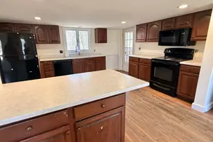 111 E Main St, Vinalhaven, ME 04863 - Photo 4