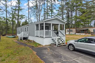 20 Tufton St, Brunswick, ME 04011 - Photo 2