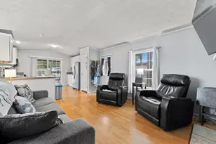 20 Tufton St, Brunswick, ME 04011 - Photo 4