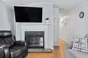 20 Tufton St, Brunswick, ME 04011 - Photo 6