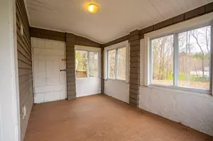 40 Boston Ave, Lewiston, ME 04240 - Photo 8