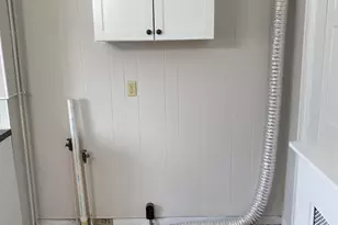 323 Broadway, Rockland, ME 04841 - Photo 12