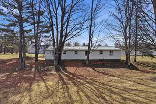 272 Main St, Corinth, ME 04427 - Photo 4