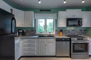 60 Waldo Ave, Rockland, ME 04841 - Photo 10