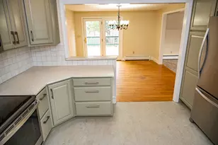517 Summit St, Portland, ME 04103 - Photo 6