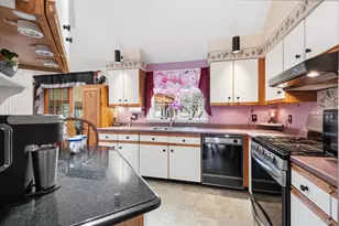 222 Washington St, Camden, ME 04843 - Photo 18