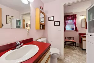 222 Washington St, Camden, ME 04843 - Photo 36