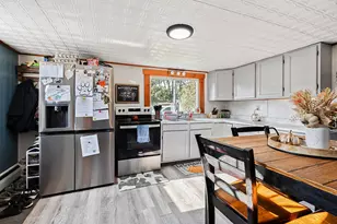 19 Summer St, Madison, ME 04950 - Photo 14