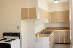 56 Wood St, Lewiston, ME 04240 - Photo 10