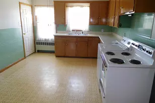 72 Jefferson St, Lewiston, ME 04240 - Photo 14