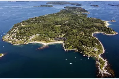 495 Island Avenue, Long Island, ME 04050 - Photo 1