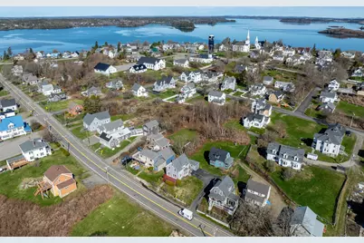 35 Washington Street, Lubec, ME 04652 - Photo 26