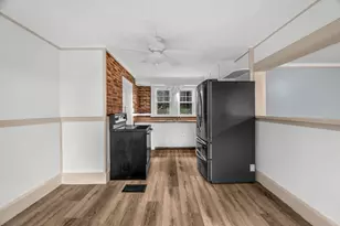 22 Parker St, Bangor, ME 04401 - Photo 10