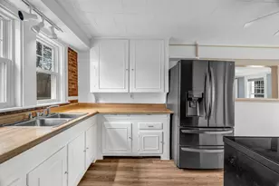 22 Parker St, Bangor, ME 04401 - Photo 12